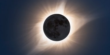 Конец коридора затмений: кому из знаков Зодиака стоит быть осторожнее