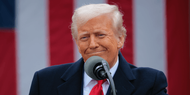 Торговая война Трампа: гривна укрепилась, а цены на нефть начали падать