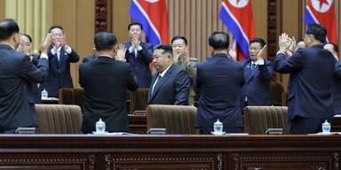 Ким Чен Ын анонсировал покупку секретного оружия и похвастался "подвигами" КНДР в Украине