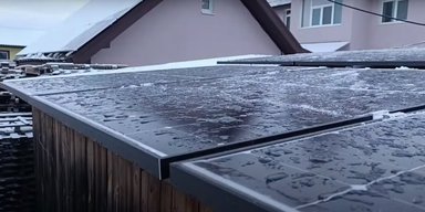 Чи потрібно чистити сонячні панелі від снігу: власник станції показав різницю (відео)