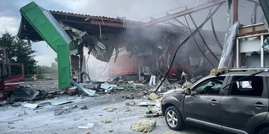 Российский дрон разбомбил автозаправочную станцию на Полтавщине: есть пострадавшие (фото)
