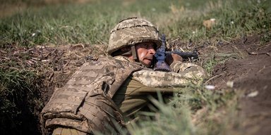 Замість мокрих бушлатів — мембрана: ЗСУ переходять на нову 7-шарову систему одягу