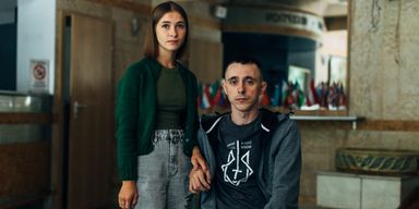 "Ми приховували, що я колишній військовий з АТО". Iсторія кохання і порятунку подружжя з Луганщини