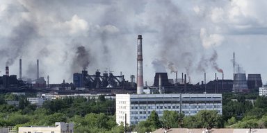 Спасать аистов, модернизировать производство. Как украинские компании готовы бороться за экологию