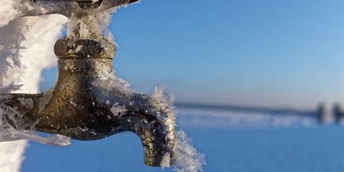 Эвакуация в тепло. Что будет с отоплением и водой в морозы и нужно ли выезжать