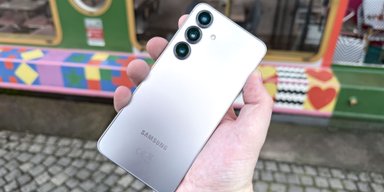Новый флагманский смартфон Galaxy S26 придется ждать долго: Samsung огорчила фанатов