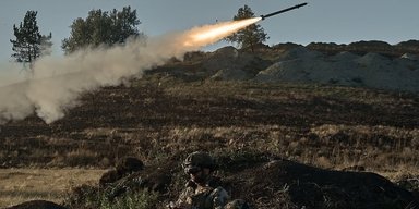 Допомагає виживати піхоті: бійці ЗСУ "схрестили" ПЗРК із наземним роботом, деталі (фото)