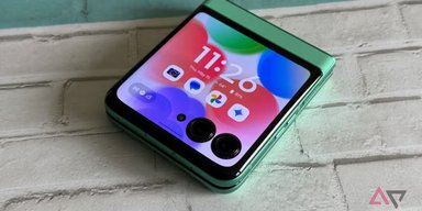 Motorola проти Samsung: який компактний складаний смартфон найкращий у 2026 році (фото)
