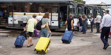 Населення України через війну скоротилося на 10 млн: скільки людей залишилося