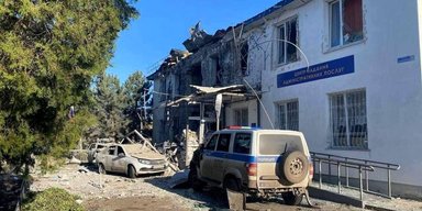 ЗСУ завдали удару під час наради росіян на Херсонщині: загинули "топпосадовці", — ЦНС (фото)