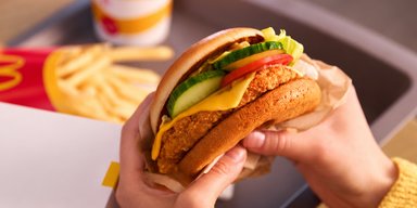 McDonald's сокращает меню в Украине: какие блюда временно исчезнут