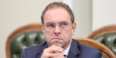 Справа Гусакова: нардеп на тлі скандалу ініціює законопроєкт про співучасть ЗМІ у шахрайстві