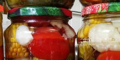 Овочеве асорті без стерилізації: простий рецепт універсальної заготовки на зиму