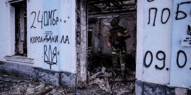 ВС РФ устраивают лобовые штурмы и пытаются обойти город: 24-бригаду ВСУ перебросили в Часов Яр
