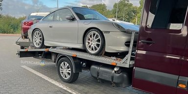 Раритети на $400 000: в Україну завезли ексклюзивні колекційні суперкари (фото)