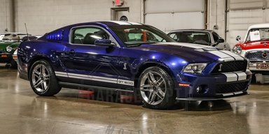 Потужний раритет: виявлено 14-річний заряджений Ford Mustang у новому стані (фото)