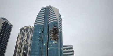 Дроны долетели до Грозного: атакован небоскреб Совета безопасности Чечни (фото, видео)