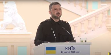 "Хороші сюрпризи для руських", - Зеленський анонсував "дуже позитивні" новини з Донбасу