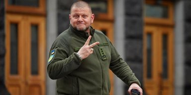 "Є ще порох в порохівницях": Залужний показав майстерклас зі снайпінгу (фото)