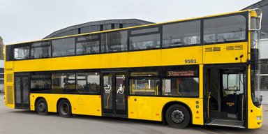 В Киеве впервые выходит на маршрут двухэтажный автобус (фото)