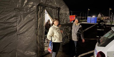 С елочкой и детской зоной: в Фастове развернули мобильный вокзал (фото)