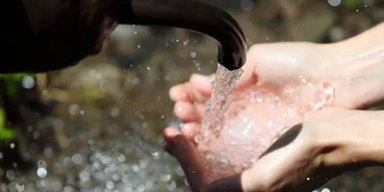 Тарифи на воду злетять втричі: українців попередили про нове подорожчання комуналки