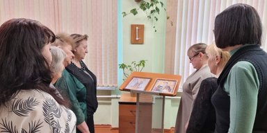 Вівтар та хресний хід з "іконою" Бандери: білорус влаштував "богохульну провокацію" у РФ