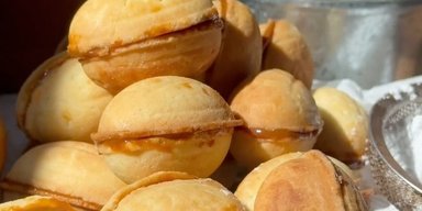 Орешки со сгущенкой: как приготовить простое и вкусное лакомство (видео)