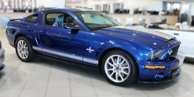 Зірки 2000-х: виявлено колекційні 16-річні спорткари Ford у новому стані (фото)