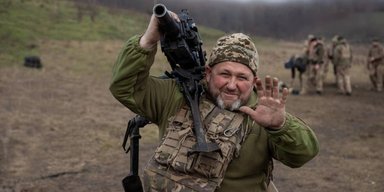 Украинцы в возрасте от 60 лет уже могут идти воевать: нардеп раскрыл подробности
