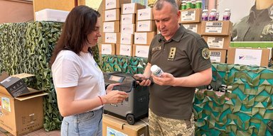 Валерий Дубиль, Вита Присяжнюк и БФ молодежной инициативы "Надежда" поддержали пограничников в зоне боевых действий