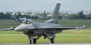 Нет никакого смысла: на Западе высказались об атаках и полетах на F-16 по территории России