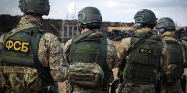 Відкинуло на сотню метрів: які об'єкти ФСБ РФ в Криму підірвали "Фламінго", — аналітики (фото)