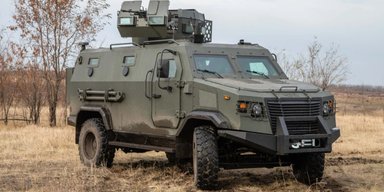 "Без него на фронте никак": как бронемашина "Козак" спасает морпехов на передовой (фото)