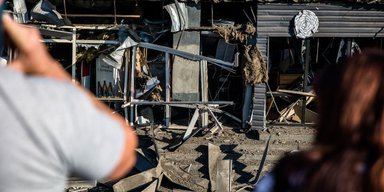 Могли атакувати "Іскандером": ЗМІ показали наслідки удару по автовокзалу Дніпра (фото, відео)