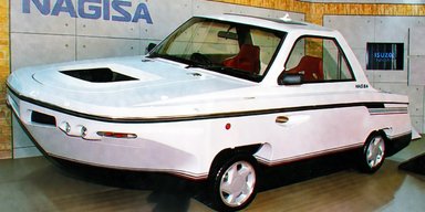 Катер на колесах: в интернете показали уникальную амфибию Isuzu 90-х (фото)