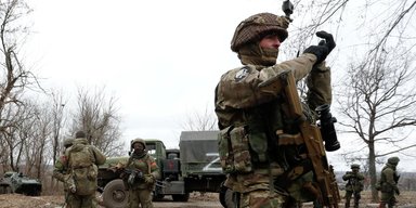 "До окраин Киева": РФ накапливает военную мощь для захвата новых территорий Украины, – CNN