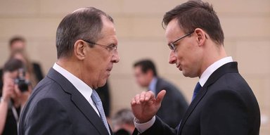 Правительство Орбана просил Россию помочь с выборами в Словакии: что известно о скандале