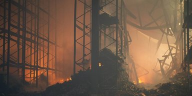 Удар під Харковом: РФ влучила по Василищеву, є жертви, почалась пожежа ІV рівня (відео)