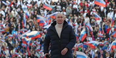 Путін в обложеній фортеці: на що перетворилася Росія за 900 днів війни