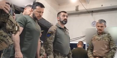 "Хочу зрозуміти проблеми": Зеленський відвідав ділянки фронту під Соледаром і Бахмутом (відео)