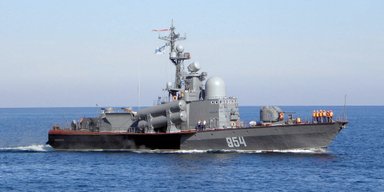 Останні години катера "Ивановец" перед затопленням: аналітик вказав на цікавість (фото)