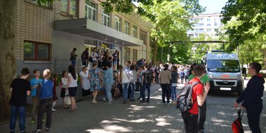 Анонимные угрозы устроить теракт в школах Львова: МВД заблокировало Telegram-канал