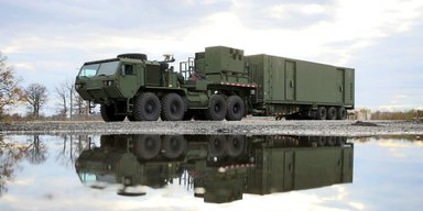 Китай угрожает союзникам США: Филиппинам и Японии советуют "не пускать волка в дом"