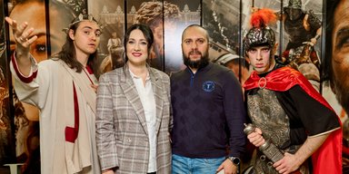Соломия Витвицкая вместе с любимым-военным посетила премьеру фильма "Гладиатор II" (фоторепортаж)