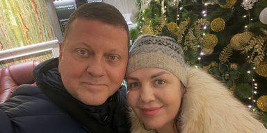 Залужний в Україні: ексголовком ЗСУ показав селфі з дружиною