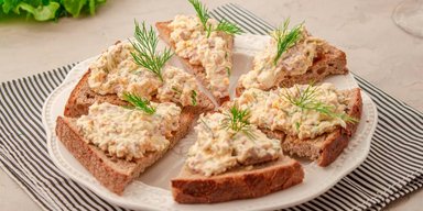 Смачна намазка з печінкою тріски: швидкий рецепт закуски