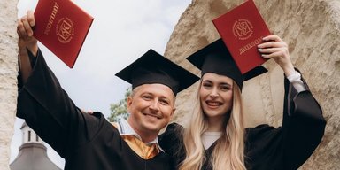 44-річний Олександр Педан закінчив університет разом зі своєю донькою (фото)