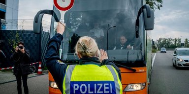 "Отступление от Шенгенского соглашения": Германия вводит контроль на всех 9 границах