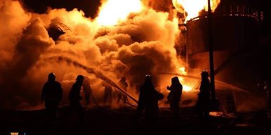 20 нефтебаз и один НПЗ. Никаких запасов, работаем с колес